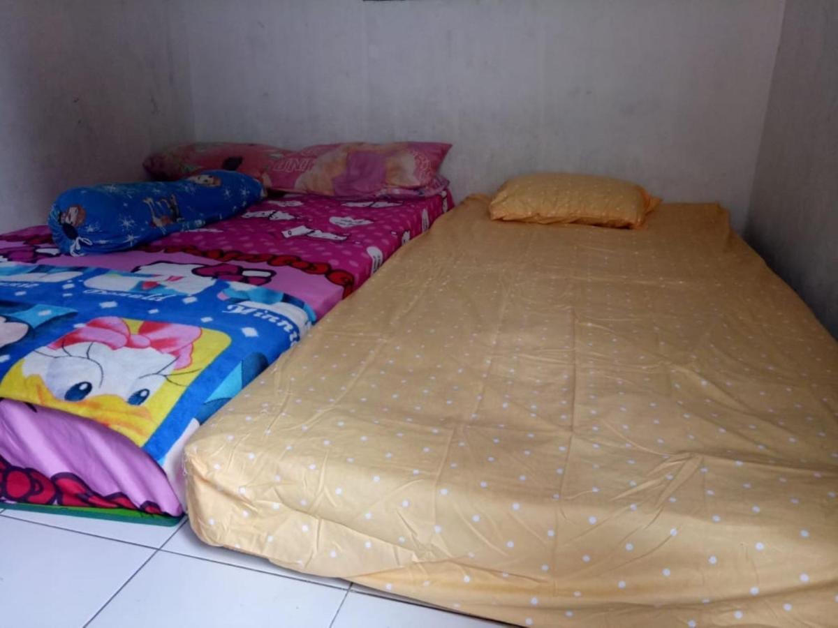 Ratu Guesthouse Sleman  Esterno foto