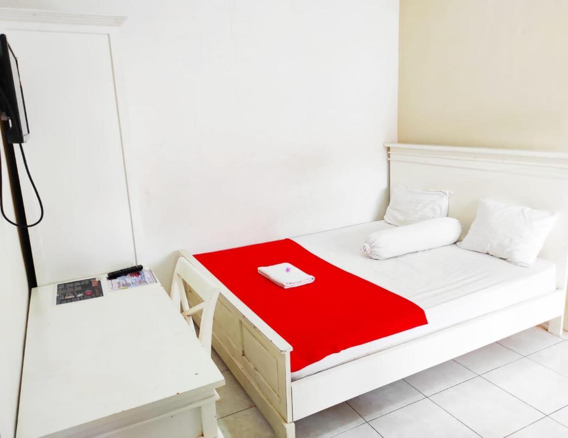 Ratu Guesthouse Sleman  Esterno foto
