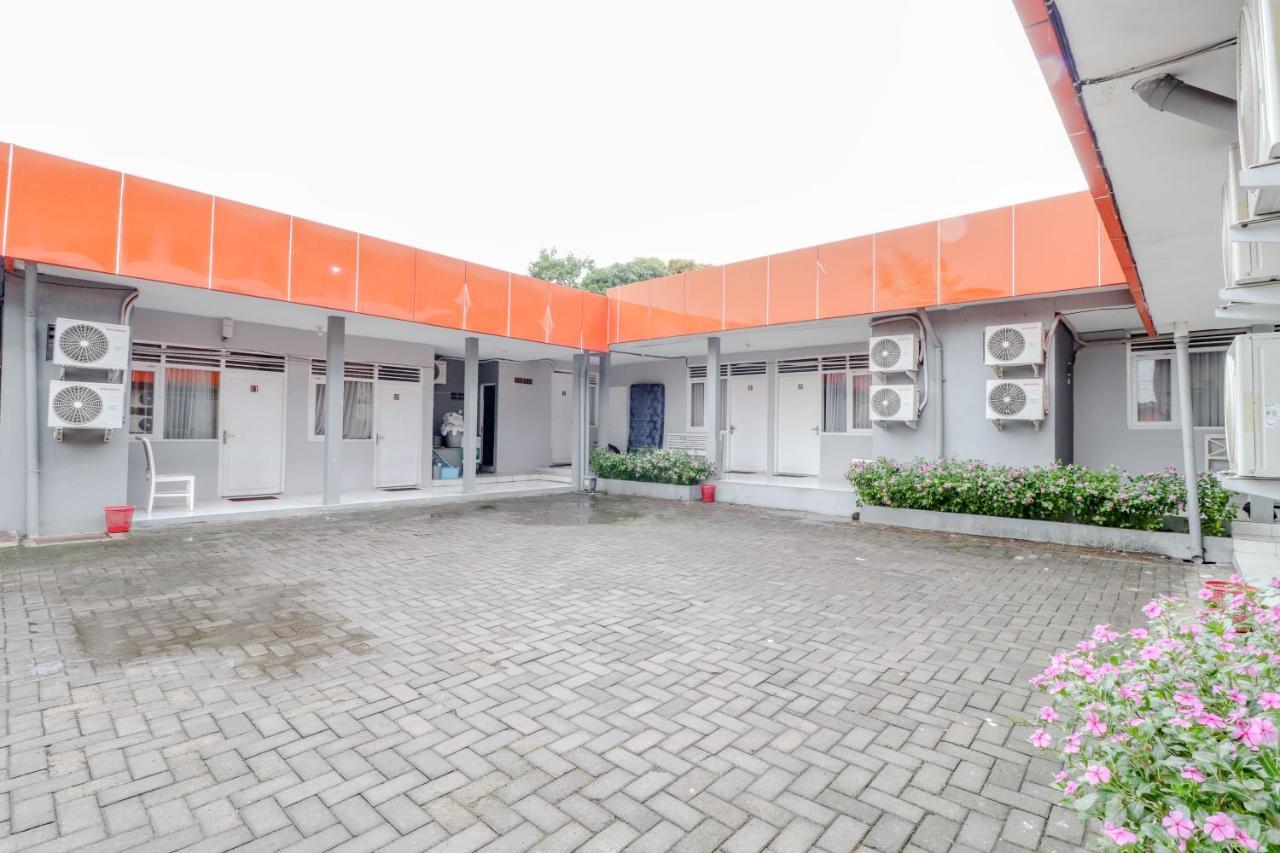 Ratu Guesthouse Sleman  Esterno foto