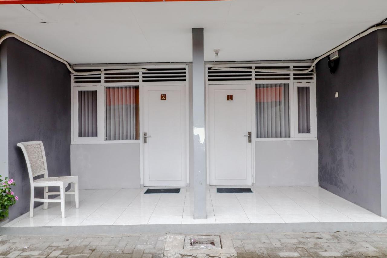 Ratu Guesthouse Sleman  Esterno foto